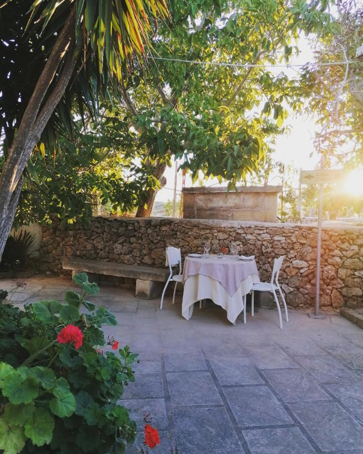 Masseria Agriturismo Il Sorriso Degli Ulivi - Dimora Di Charme Gallipoli Exterior foto
